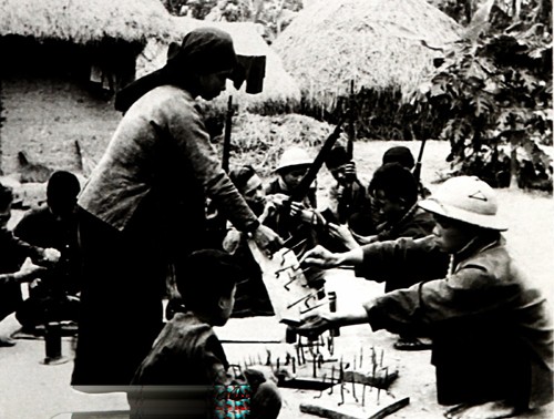 the construction combat and development of vietnam militia and self defence force