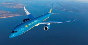 Vietnam Airlines temporarily halts all international flight routes