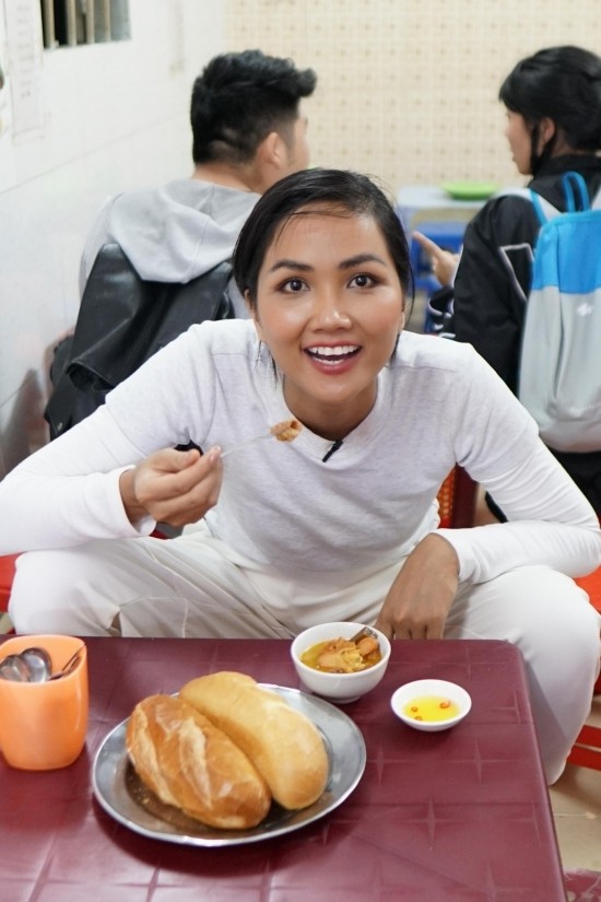 discover banh mi shops in hcmc with miss universe vietnam