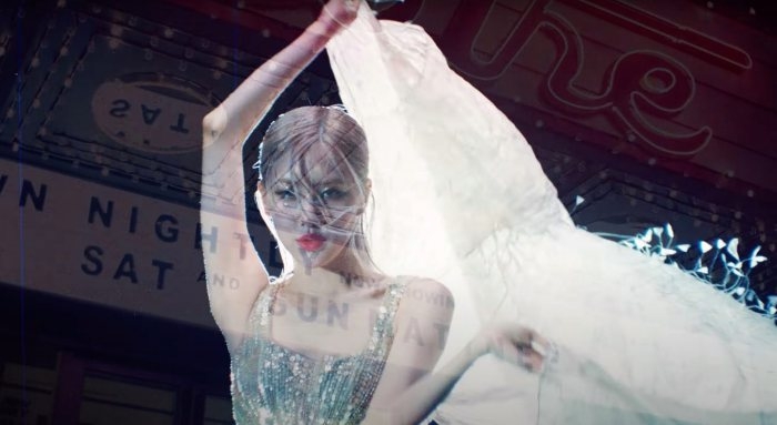 Korean idol BlackPink's Rose looks gorgeous in Vietnamese designer’s dress
