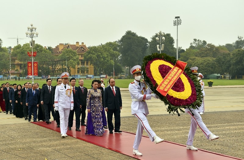 Party, State leaders pay tributes to late President Ho ahead of last NA session