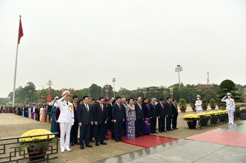 Party, State leaders pay tributes to late President Ho ahead of last NA session