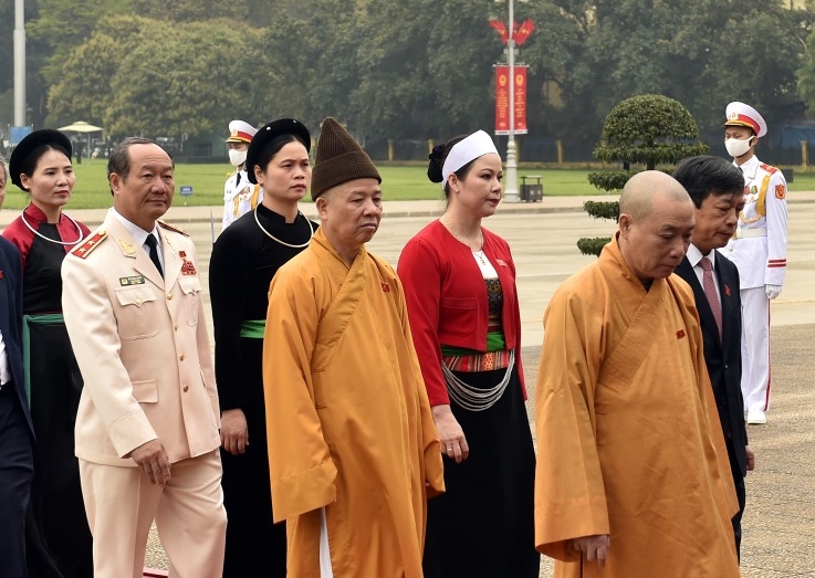 Party, State leaders pay tributes to late President Ho ahead of last NA session