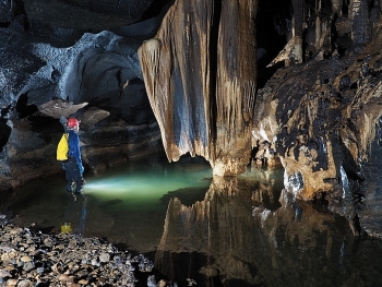 son doong continues to be honored the worlds most majestic cave by insider