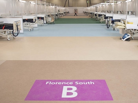 UK builds 4000-bed field hospital within 9 days