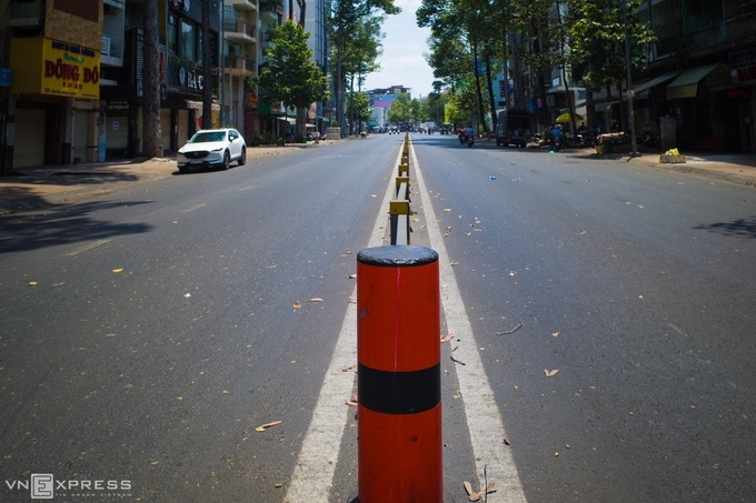 ho chi minh city left deserted during nationwide social isolation