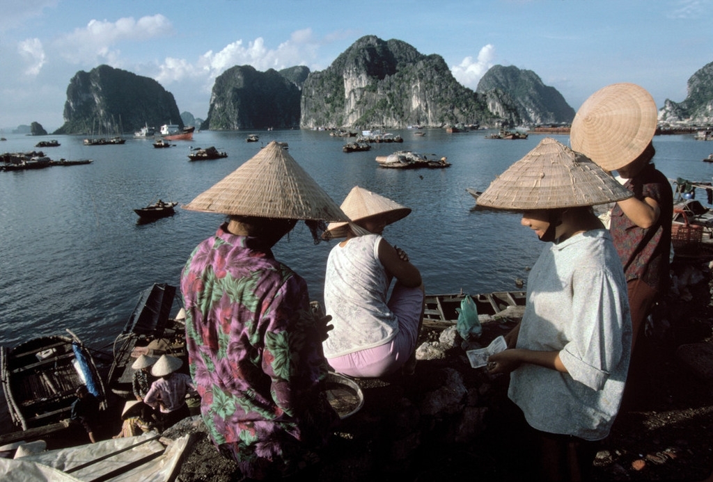 hustle life in quang ninh late 20th century
