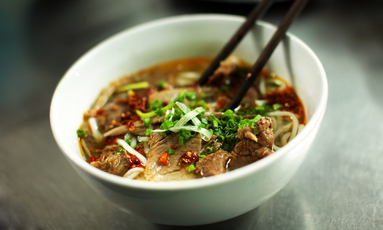 wanderlust lists out 12 must do things in vietnam