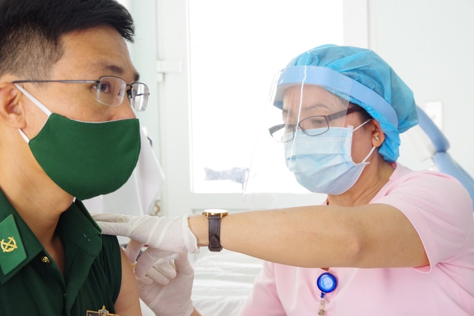 Border guards in Southwest Vietnam prioritized for Covid-19 injection