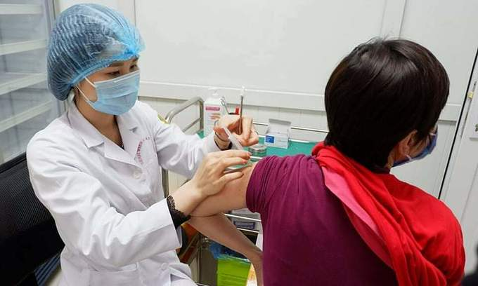 Hanoi plans to vaccinate 350,000 people in 2021