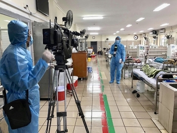 ‘Frontline’ journalists in Da Nang and HCMC are soon to get Covid-19 jabs