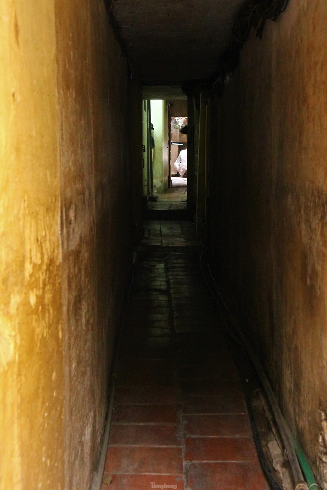 A peek into super narrow alleys in Hanoi Old Quarter A peek into super narrow alleys in Hanoi Old Quarter