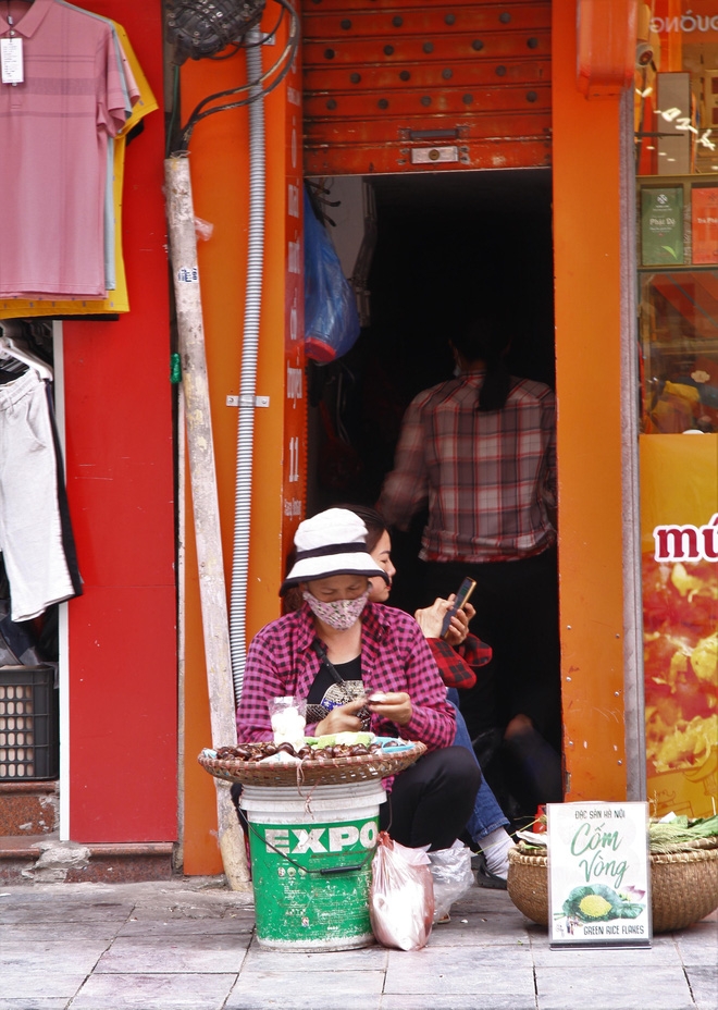 A peek into super narrow alleys in Hanoi Old Quarter A peek into super narrow alleys in Hanoi Old Quarter