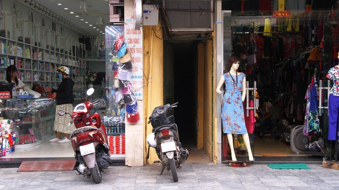 A peek into super narrow alleys in Hanoi Old Quarter A peek into super narrow alleys in Hanoi Old Quarter