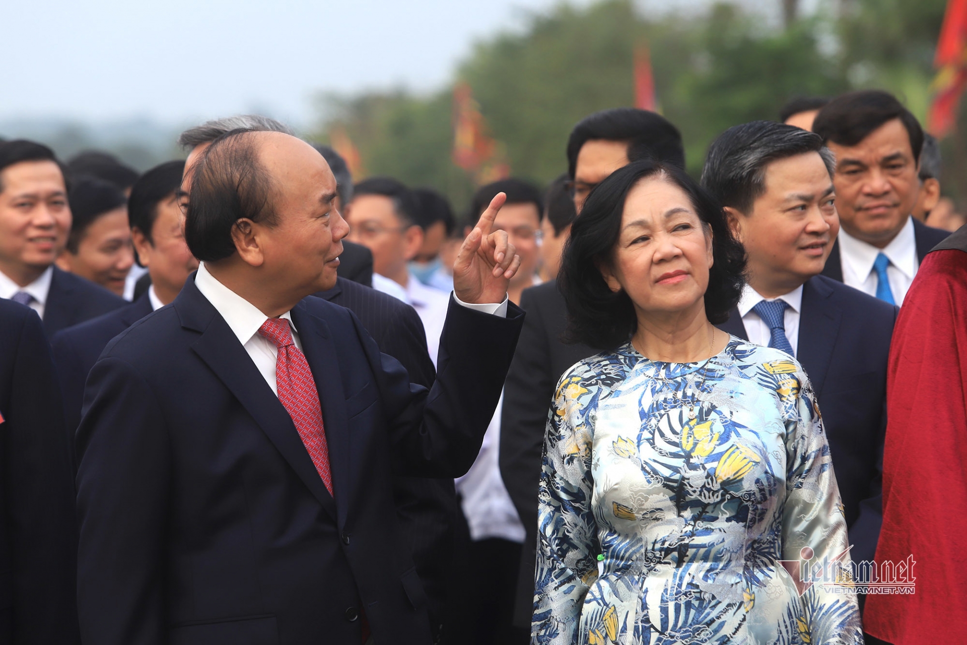 State President offers incense, pays tribute to Hung Kings State President offers incense, pays tribute to Hung Kings