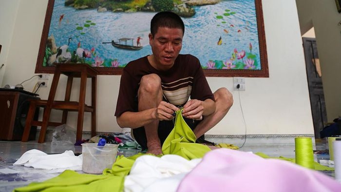 A special place men were born to make Ao Dai, Trach Xa village A special place men were born to make Ao Dai, Trach Xa village