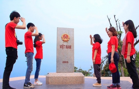 A Pa Chai moutain, top venturesome travelers' worth conquering list