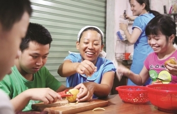 japanese teacher bridges gap with vietnamese children with autism