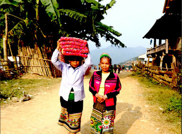 unique wedding ceremony of kho mu ethnic people