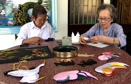 Couple spends over half a century preseving embossing technique