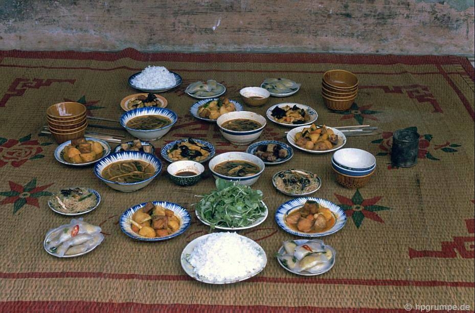 Rare photos of Hue’s daily life in early 1990s rare photos of hues daily life in early 1990s