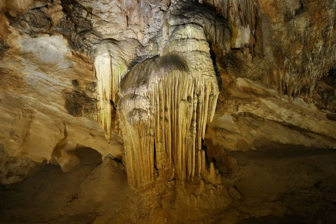 Discover the alluring attraction of Paradise Cave discover the alluring attraction of paradise cave