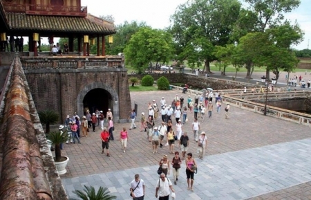 Survey finds high domestic travel demand until year end