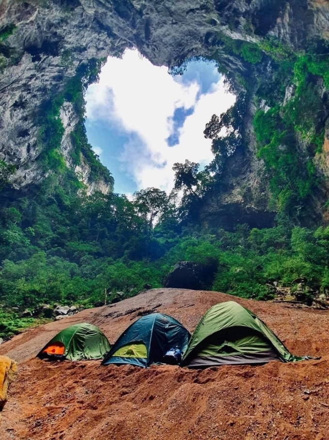 Mesmerizing photos of Kong Collapse, central Vietnam mesmerizing photos of kong collapse central vietnam