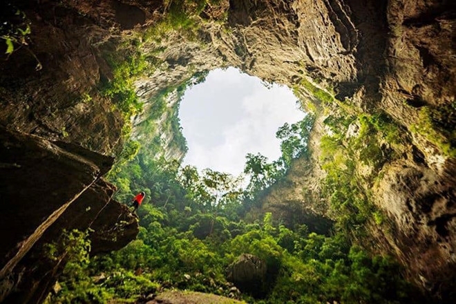 mesmerizing photos of kong collapse central vietnam