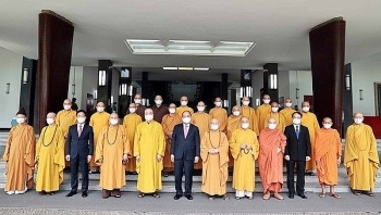 Vietnam News Today (May 14):  State President hosts Vietnam Buddhist Sangha leaders