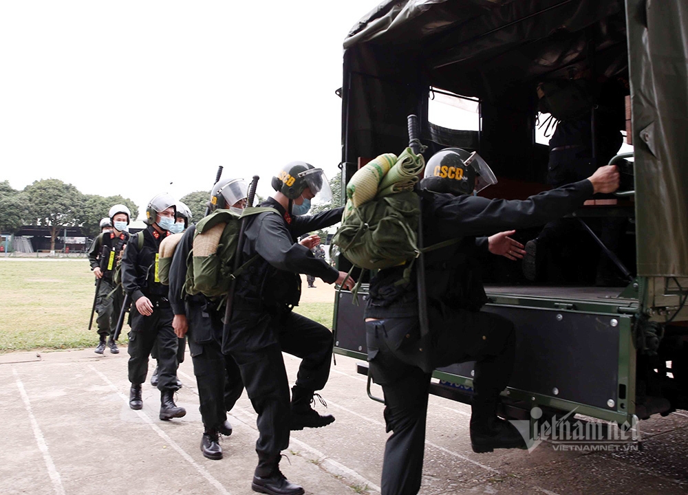 In photos: Leading experts dispatched to help Covid-19 hotspots