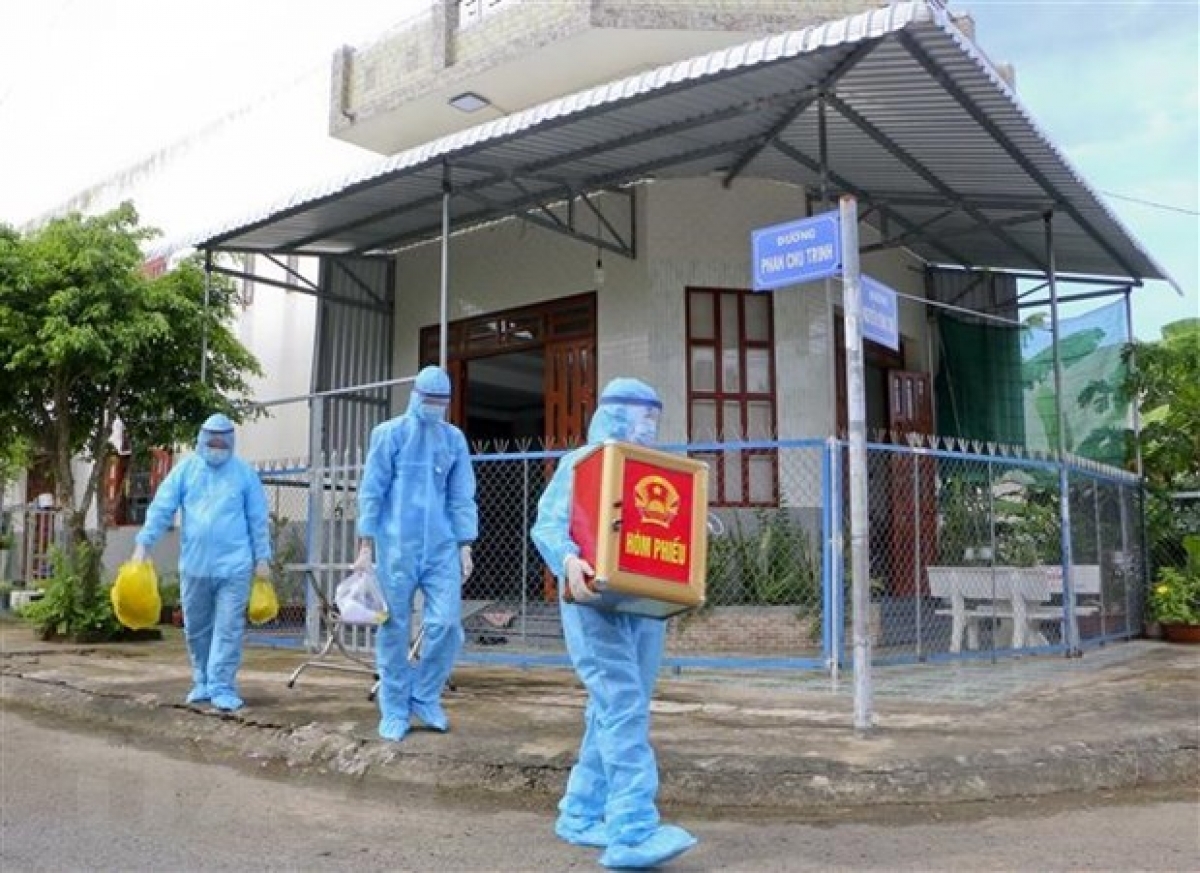 Vietnam News Today (May 19): Party, State leaders pay tribute to President Ho Chi Minh