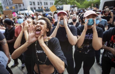World news today: Mass protests set off fear of new coronavirus outbreaks