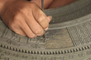 tra dong bronze casting village the craddle of dong son culture