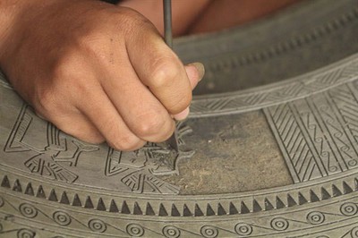 tra dong bronze casting village the craddle of dong son culture