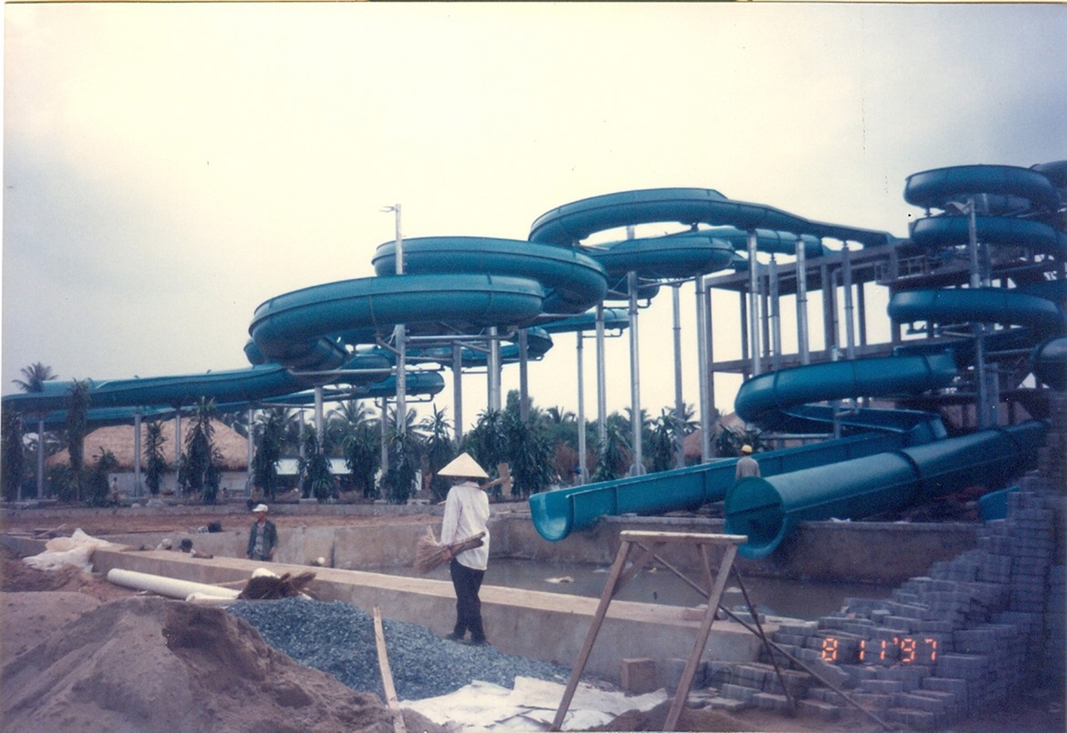 Rare old photos of first water park in Vietnam rare photos of first water park in vietnam