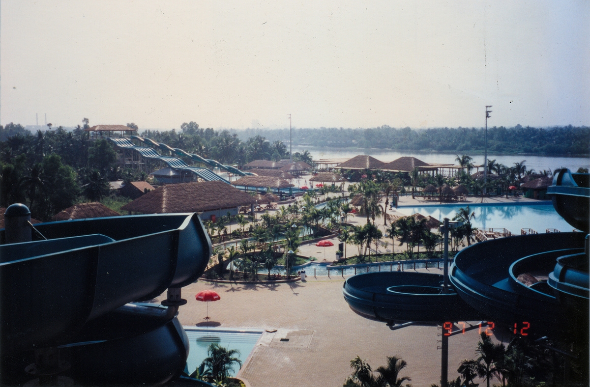 Rare old photos of first water park in Vietnam rare old photos of first water park in vietnam