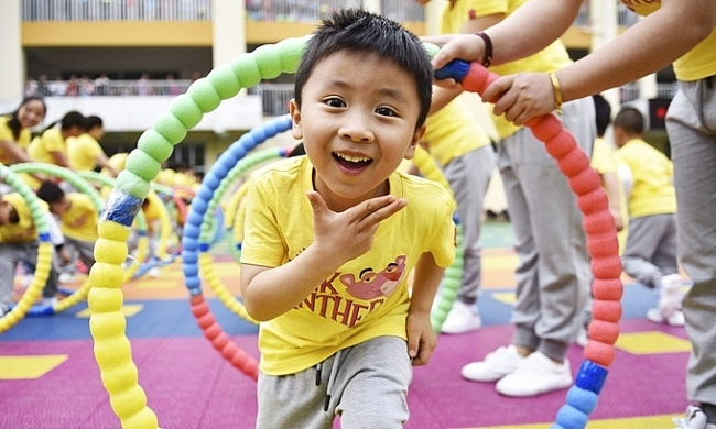 World breaking news today (June 1): China to allow couples to have third child in major policy shift