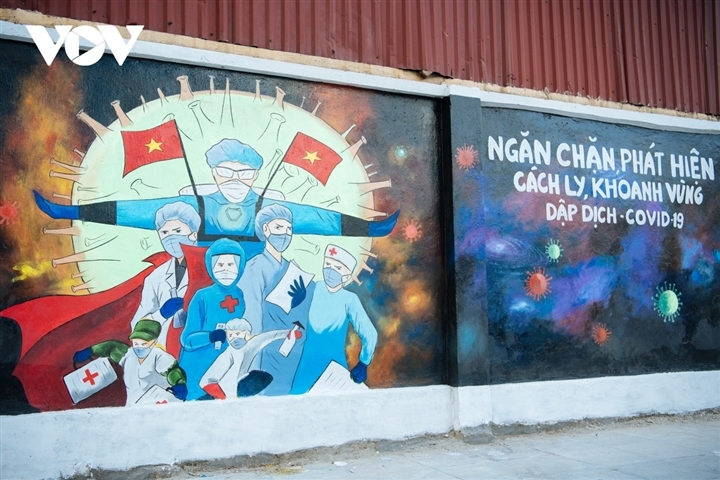 Meaningful Covid-themed graffiti paintings inspire passersby Meaningful Covid-themed graffiti paintings inspire passersby