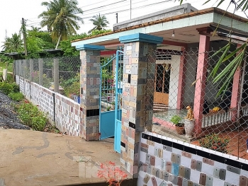 unique iphone case lodged wall house in vietnam