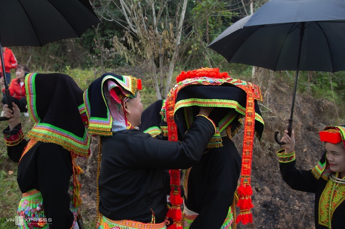 Unique Dao Gu Lang wedding rituals