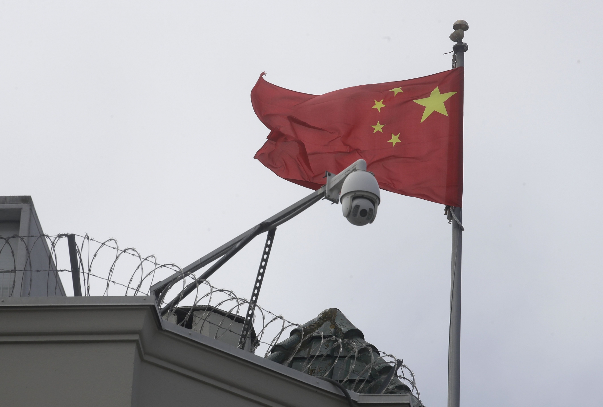 The fbi has interviewed visa holders in more than 25 u.s. cities suspected of hiding their chinese military memberships,