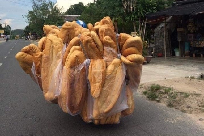 Special 100 USD banh mi in Ho Chi Minh City