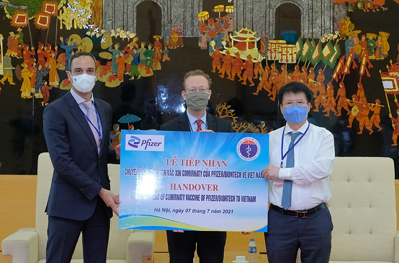 Over 97,000 Pfizer Vaccine Doses Arrive in Vietnam