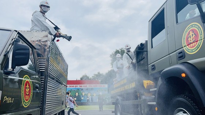 Ho Chi Minh City Launches One-week Citywide Sanitization and Kicks Off New Vaccination Campaign