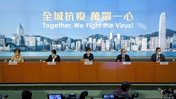 world breaking news today august 1 hong kong delays legislative elections for one year due to covid 19