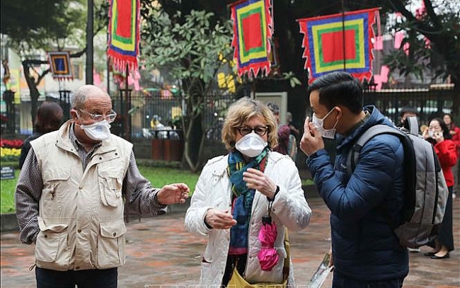 Vietnam witnesses sharp int'l arrivals drop in first seven months