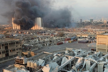in photo dead end aftermath of the massive beirut explosion