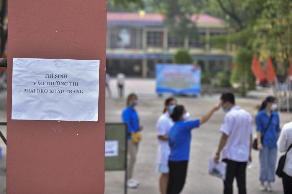 Unprecedented National Graduation Examination in Vietnam Unprecedented National Graduation Examination during COVID-19 time in Vietnam