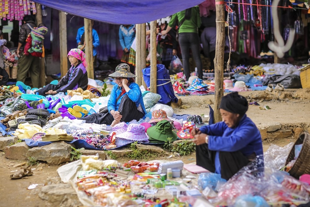 The alluring cultural beauty of moutainous market in Lao Cai The alluring cultural beauty of moutainous market in Lao Cai